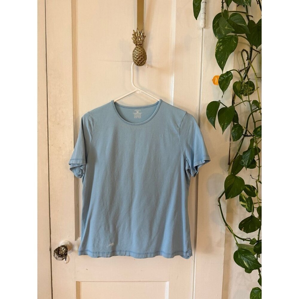 Jones sport women’s size large blue short sleeve T-shirt